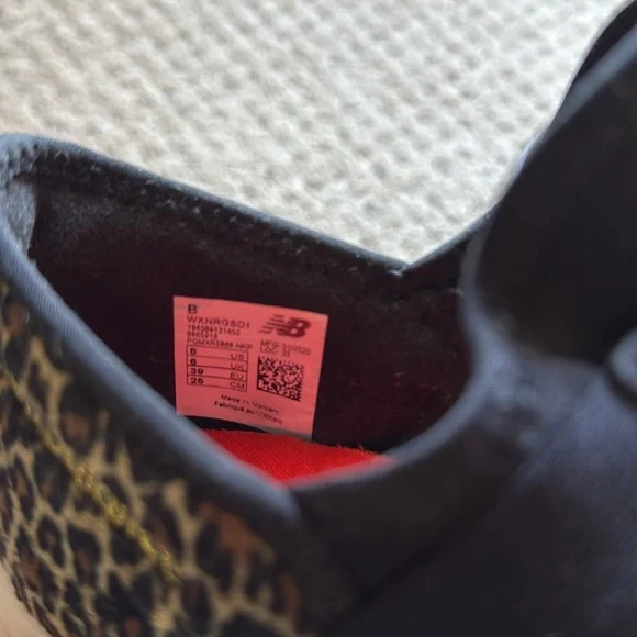 New Balance Black and Leopard Women's Sneakers Size 8 - Picture 4 of 7
